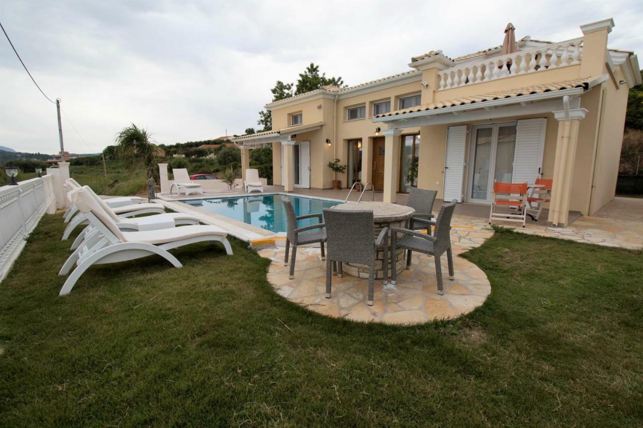 Villa De La Mer Άγιος Στέφανος Εξωτερικό φωτογραφία