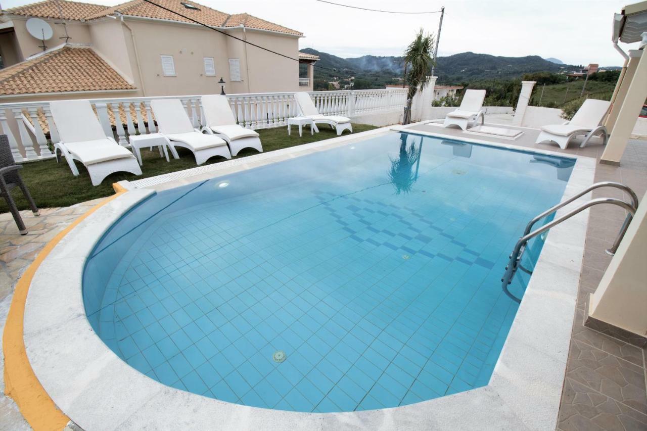 Villa De La Mer Άγιος Στέφανος Εξωτερικό φωτογραφία