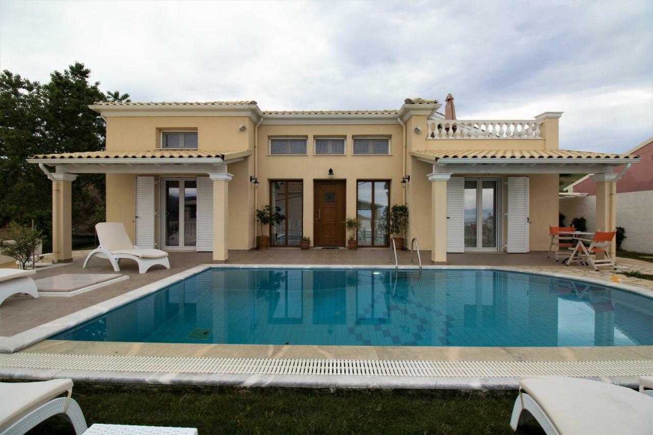 Villa De La Mer Άγιος Στέφανος Εξωτερικό φωτογραφία